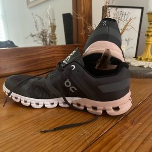 Great shape on cloud shoes